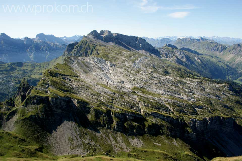 Die Kalkplatte unterhalb des Redertengrates