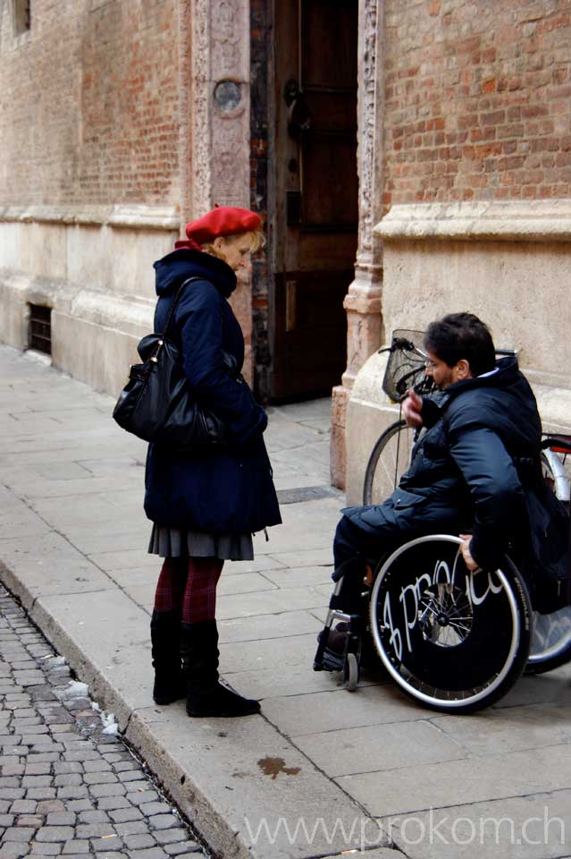 zu Fuss oder per Fahrrad – oder im Rollstuhl – Nahverkehr in Vicenzas Altstadt