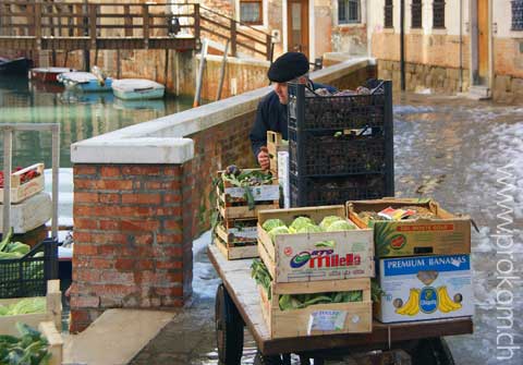 Markt, Läden, market, shops, рынок, магазины, mercato, negozi