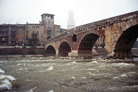 Ponte di Pietra