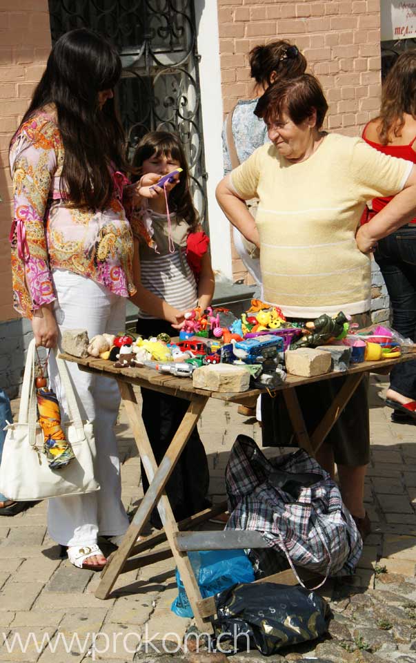 Marktstand mit allerlei Unnützlichem