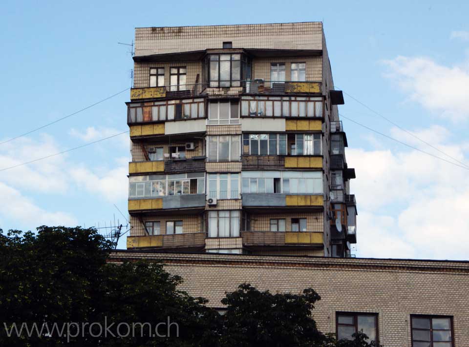 Wohnhaus in Druschbi Narodiw