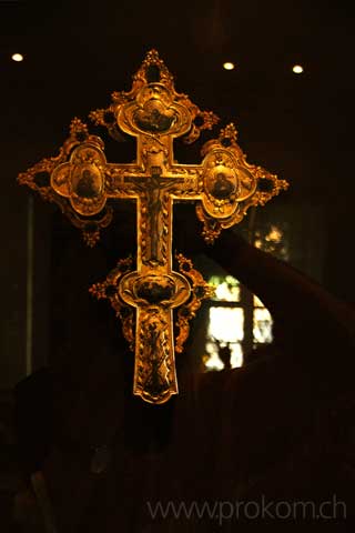 Kreuz in einer der Kirchen