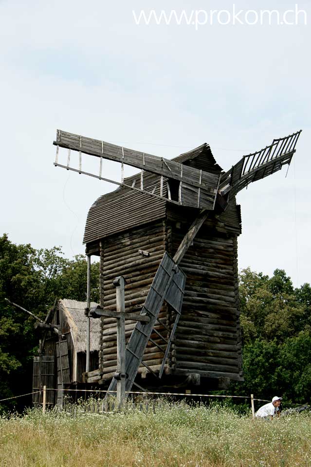 zerfallende Windmühlen