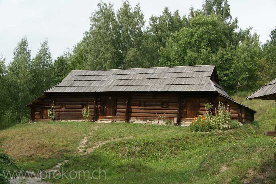 Holz zum Decken der Dächer