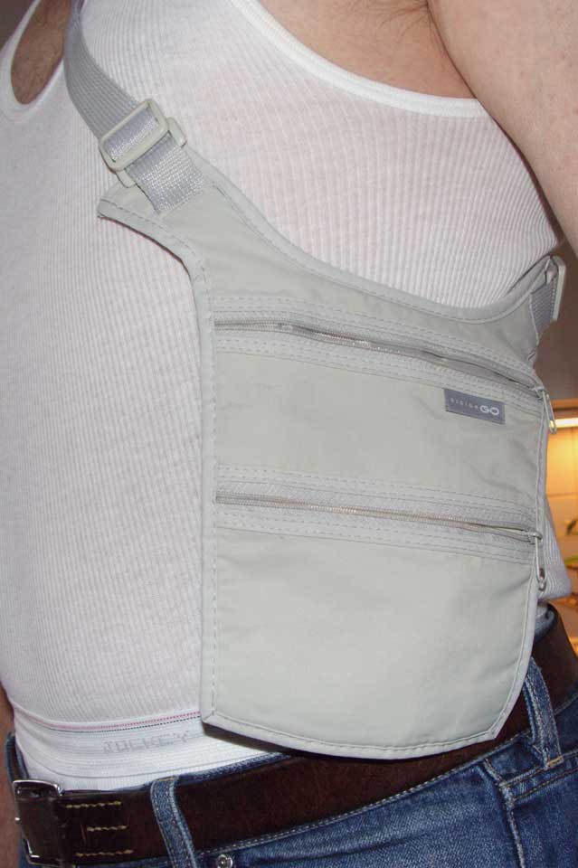 Täschchen für Bargeld, Maestro-Karte, Kreditkarten, Pass usw.