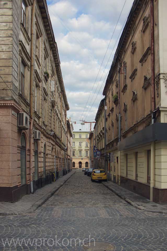 Strassenschlucht in Lemberg