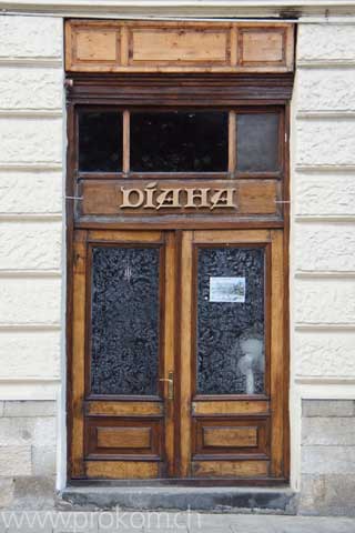 Haustür in Lwow: Diana