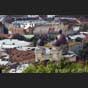 Blick vom Hohen Schlossberg hinab zur Altstadt von Lwiw, im Vordergrund die barocke orthodoxe Verklärungskirche