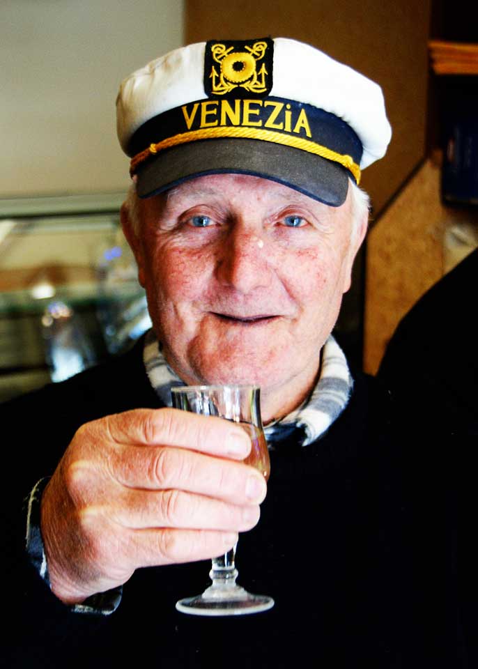 ein alter Fischer in Burano